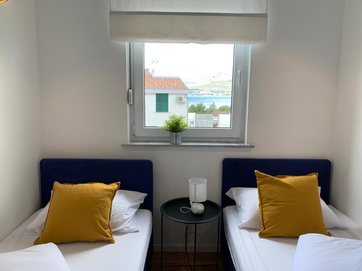 Apartments Luce Трогир Екстериор снимка
