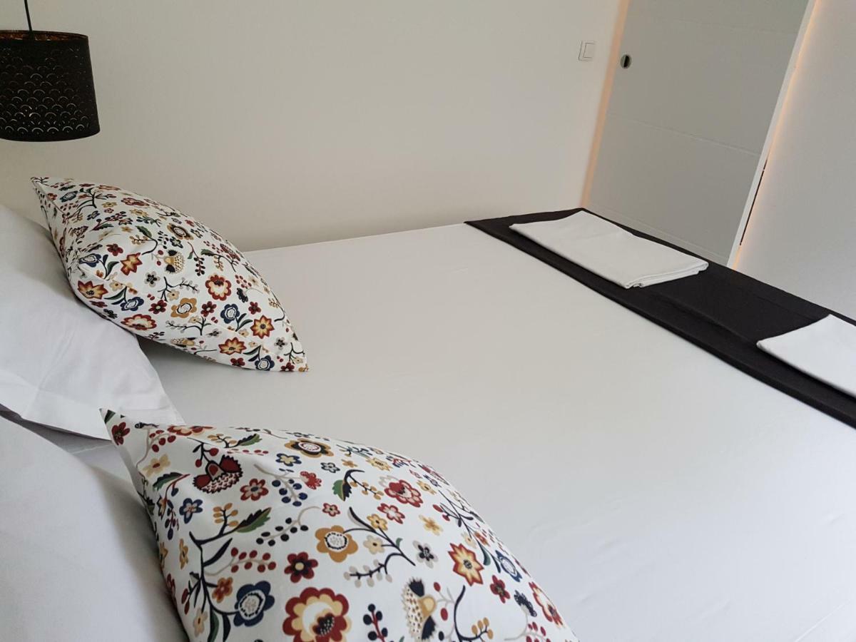 Apartments Luce Трогир Екстериор снимка