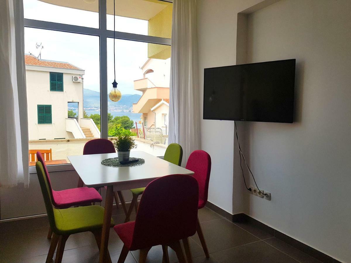 Apartments Luce Трогир Екстериор снимка