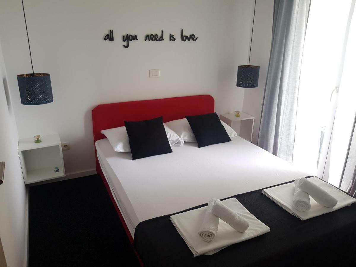 Apartments Luce Трогир Екстериор снимка